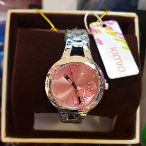 Elegant Clover Watch